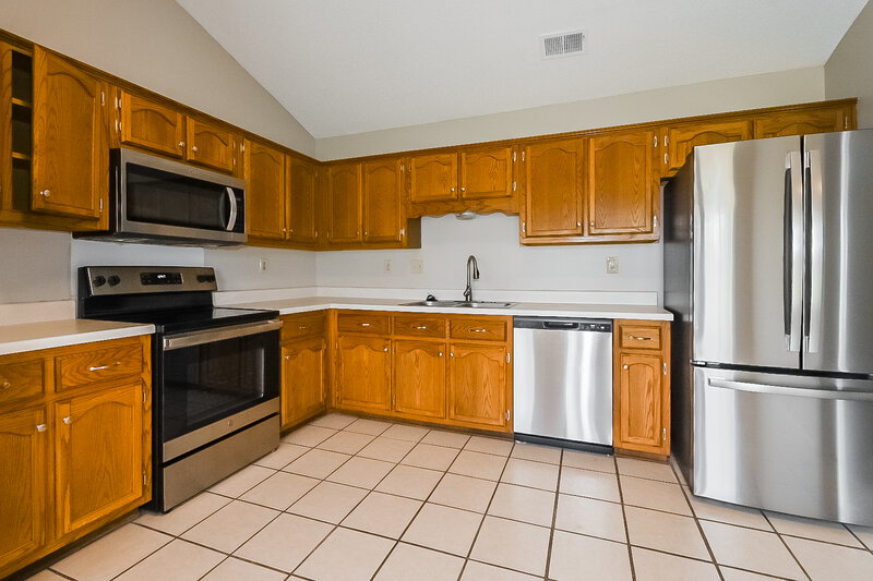 1,550/Mo, 6232 Cambridge Dr Olive Branch, MS 38654 Kitchen View