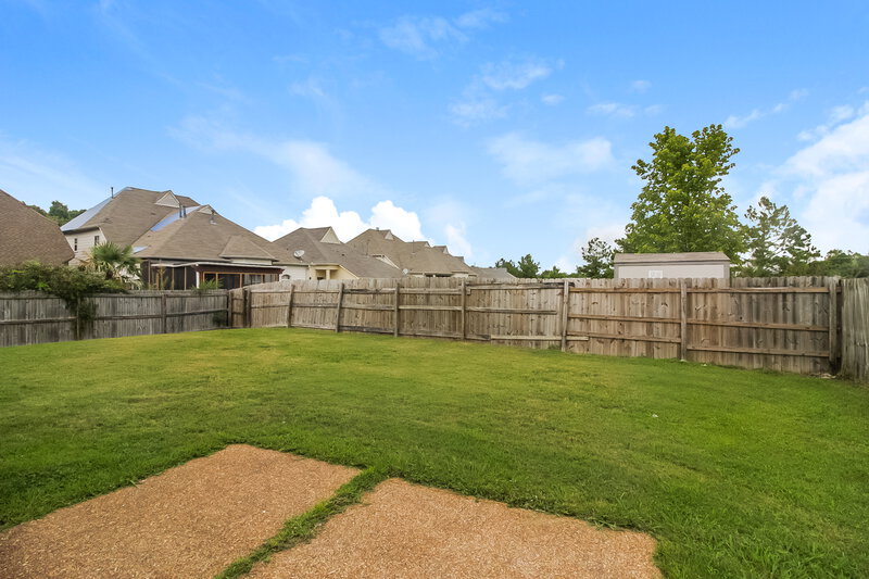 2,160/Mo, 4860 Stirrup Dr Memphis, TN 38125 Backyard View