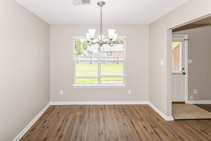 1,800/Mo, 6086 Wills Way Cir S Walls, MS 38680 Dining Room View