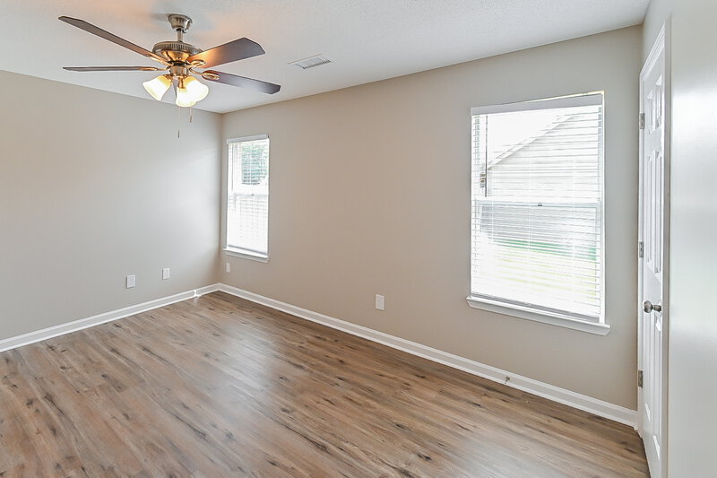 1,800/Mo, 6086 Wills Way Cir S Walls, MS 38680 Main Bedroom View