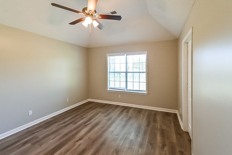 2,260/Mo, 7753 Meadow Ridge Ln Olive Branch, MS 38654 Main Bedroom View 2