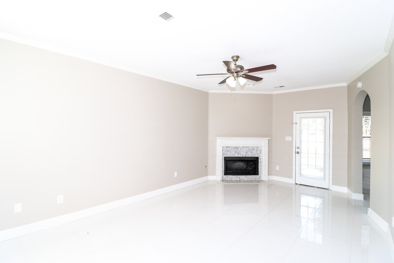 2,375/Mo, 2294 Purple Leaf Cv Cordova, TN 38016 Living Room View