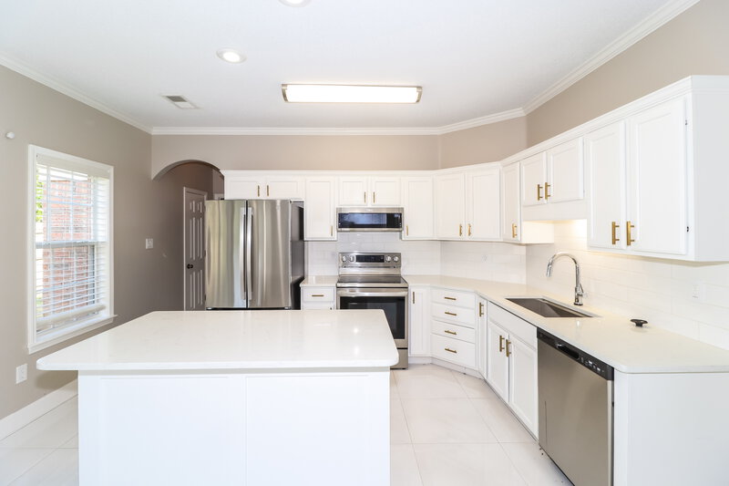 2,375/Mo, 2294 Purple Leaf Cv Cordova, TN 38016 Kitchen View