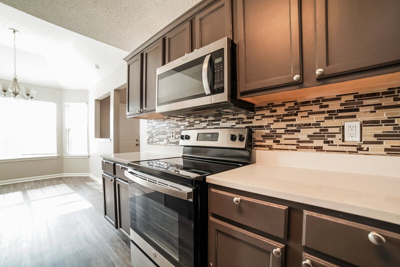 2,100/Mo, 7557 Juniper Ridge Dr Memphis, TN 38125 Kitchen View 2