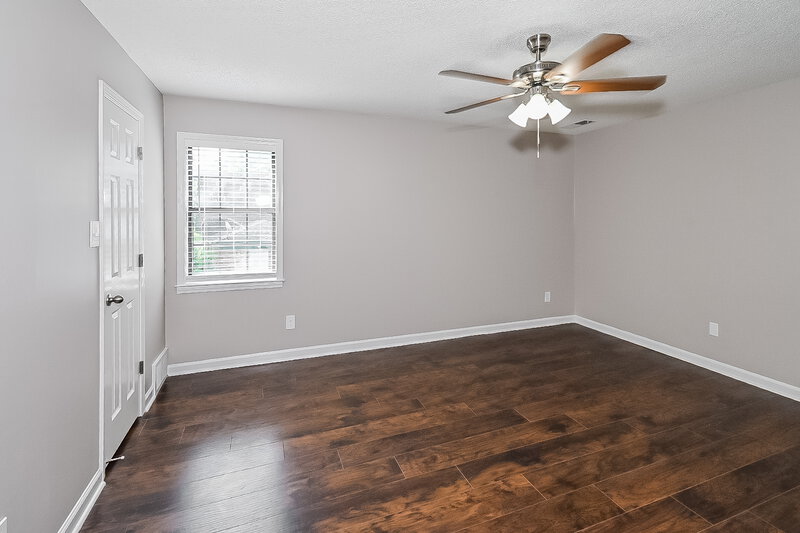 2,165/Mo, 359 Clarington Dr Southaven, MS 38671 Main Bedroom View