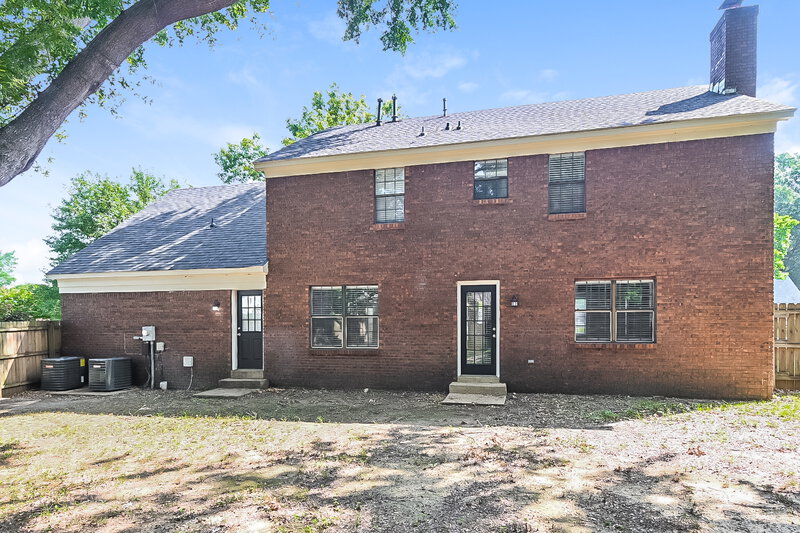2,165/Mo, 359 Clarington Dr Southaven, MS 38671 Rear View