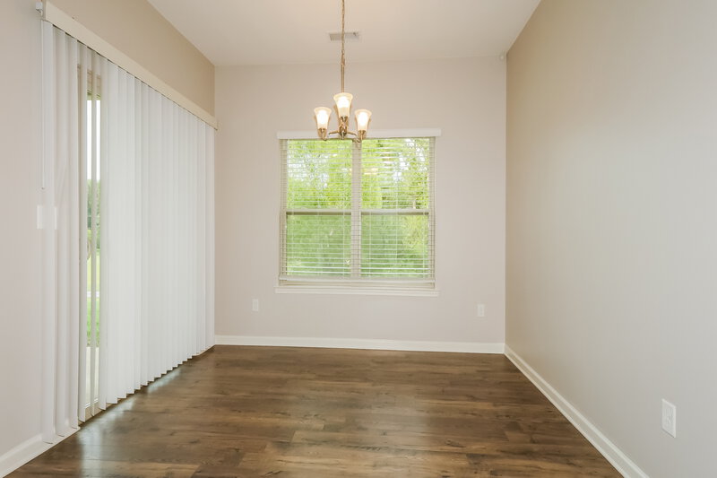 2,030/Mo, 445 Beau Tisdale Dr Oakland, TN 38060 Dining Room View
