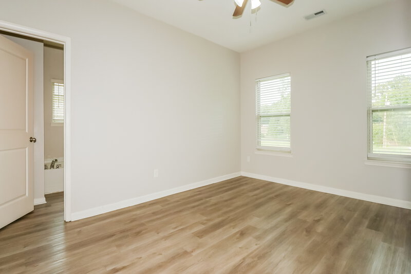 2,030/Mo, 445 Beau Tisdale Dr Oakland, TN 38060 Main Bedroom View