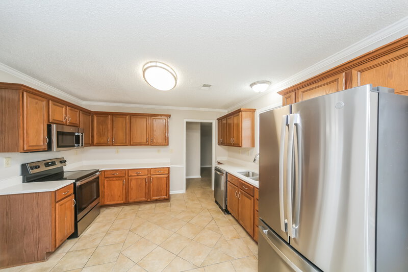 2,300/Mo, 4320 Whispering Bend Cv N Memphis, TN 38125 Kitchen View