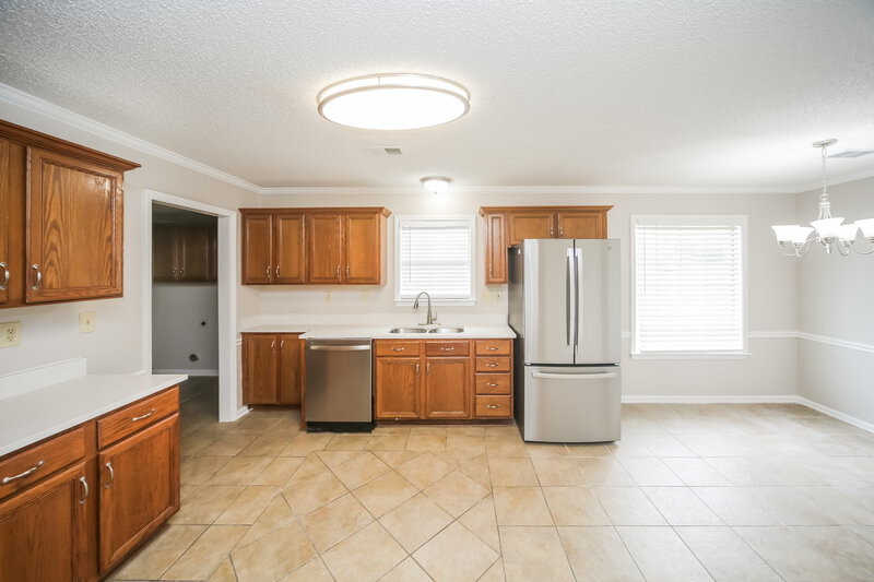 2,300/Mo, 4320 Whispering Bend Cv N Memphis, TN 38125 Kitchen View 2