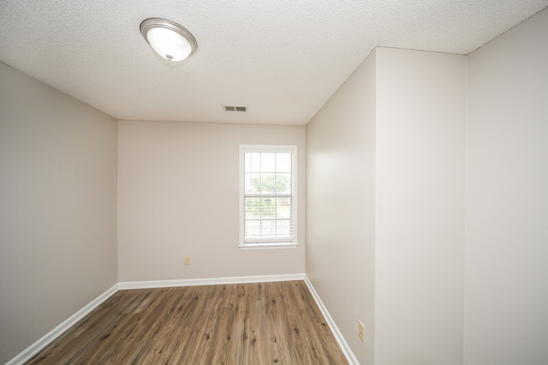 2,300/Mo, 4320 Whispering Bend Cv N Memphis, TN 38125 Bedroom View