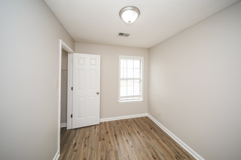 2,300/Mo, 4320 Whispering Bend Cv N Memphis, TN 38125 Bedroom View 2