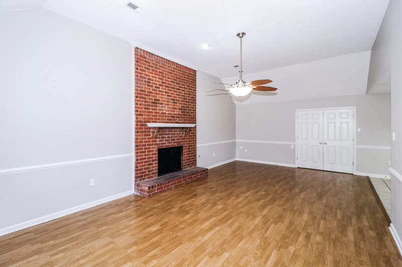 1,835/Mo, 5514 Wakefield Cv Bartlett, TN 38134 Living Room View