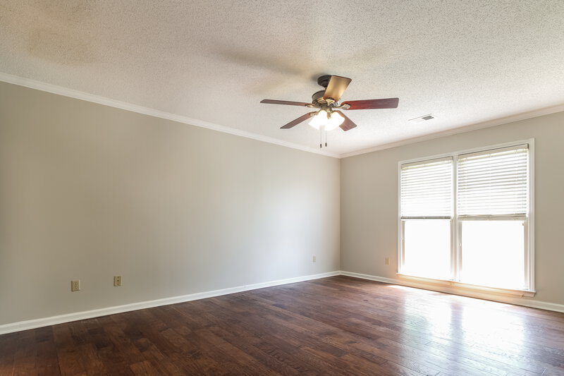 2,275/Mo, 9354 Sarsen Dr Cordova, TN 38016 Main Bedroom View