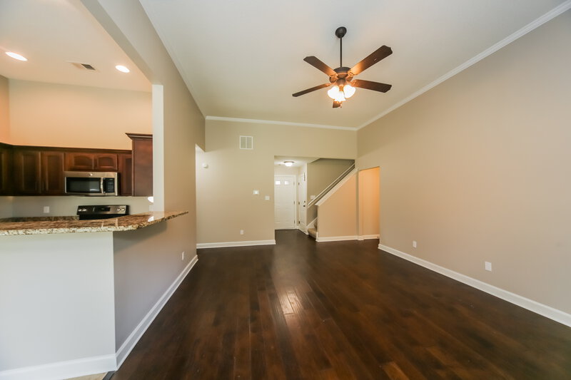 2,075/Mo, 5714 Kingsman Dr Horn Lake, MS 38637 Living Room View 2