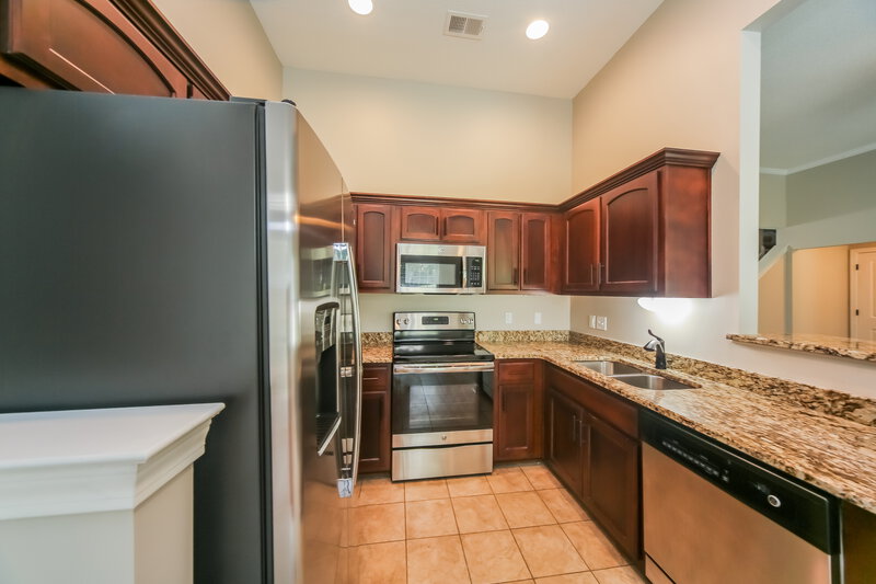 2,075/Mo, 5714 Kingsman Dr Horn Lake, MS 38637 Kitchen View