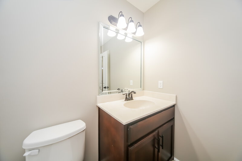 2,075/Mo, 5714 Kingsman Dr Horn Lake, MS 38637 Powder Room View