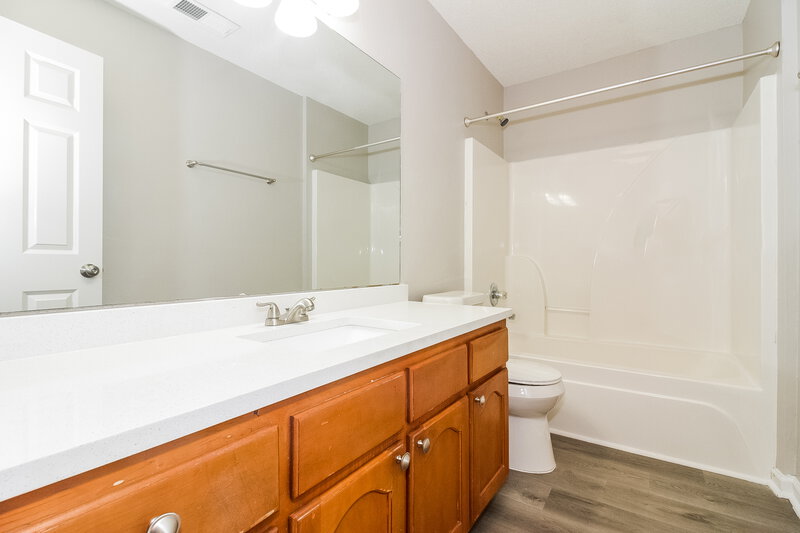 1,565/Mo, 1045 Cross Wood Ln # A1 Cordova, TN 38018 Bathroom View