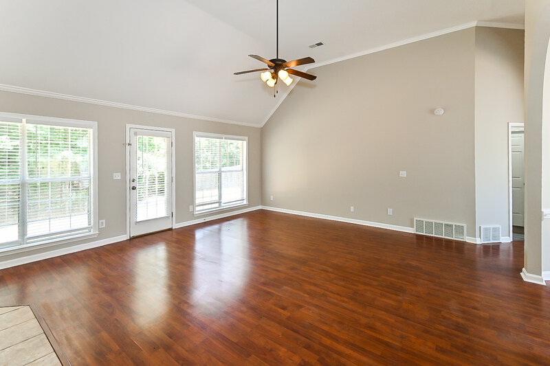 2,130/Mo, 8856 Oak Grove Blvd Olive Branch, MS 38654 Living Room View