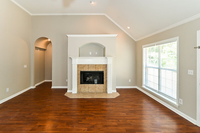 2,130/Mo, 8856 Oak Grove Blvd Olive Branch, MS 38654 Living Room View 3