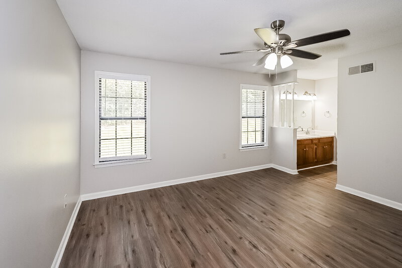 2,290/Mo, 4860 Water Fowl Ln Memphis, TN 38141 Main Bedroom View