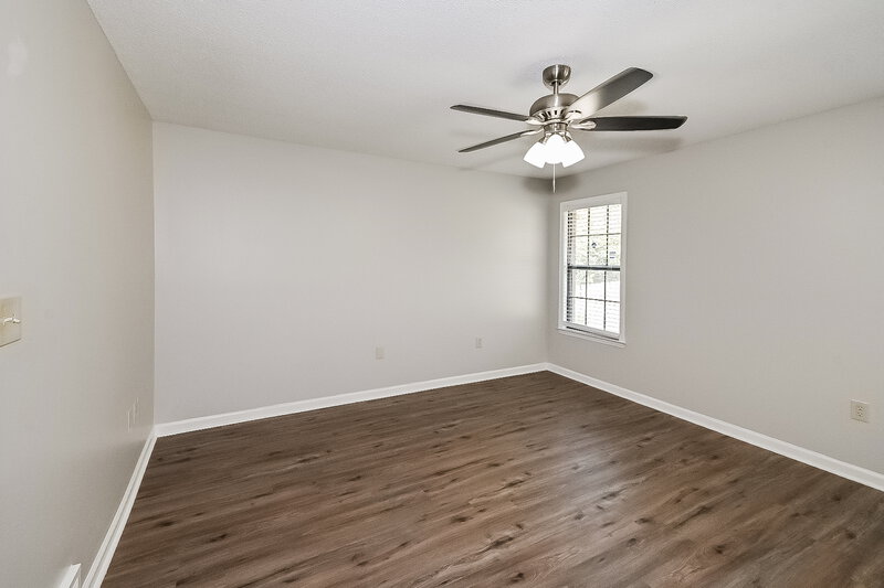 2,290/Mo, 4860 Water Fowl Ln Memphis, TN 38141 Main Bedroom View 2