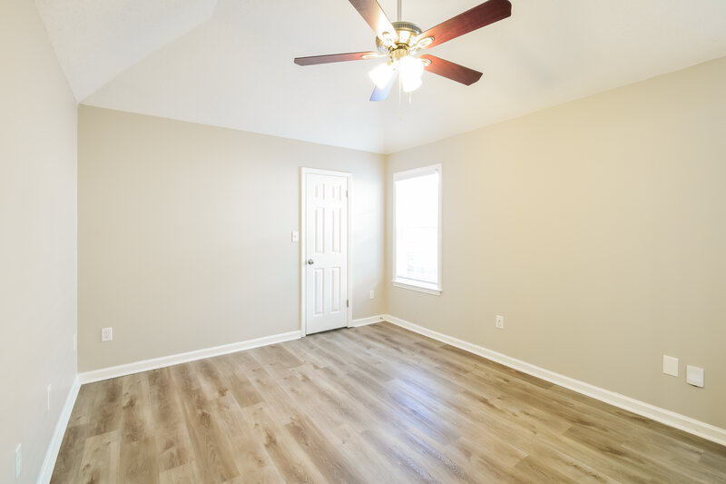 1,910/Mo, 7443 Glennmere Way Cordova, TN 38018 Main Bedroom View 2