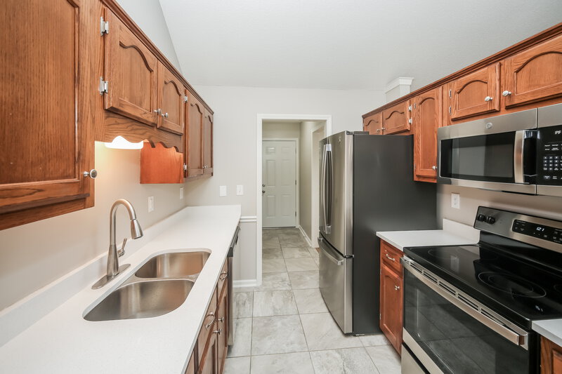 1,695/Mo, 7329 Bridle Ln Southaven, MS 38671 Kitchen View