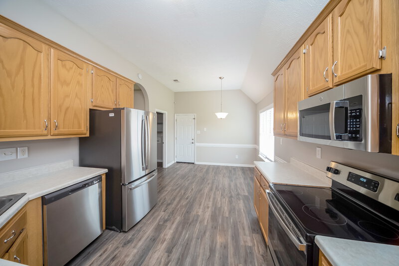 1,935/Mo, 7377 Ivy Trails Cv Olive Branch, MS 38654 Kitchen View 2