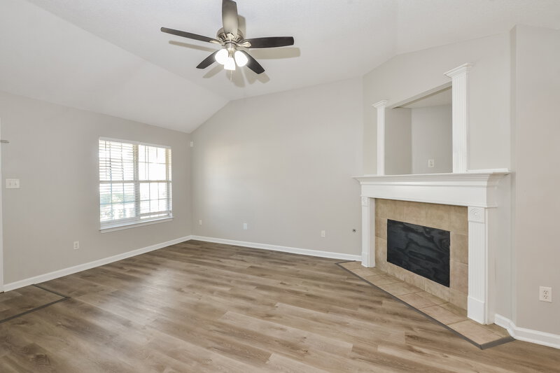 1,585/Mo, 1153 Cross Valley Cv Cordova, TN 38018 Living Room View 3