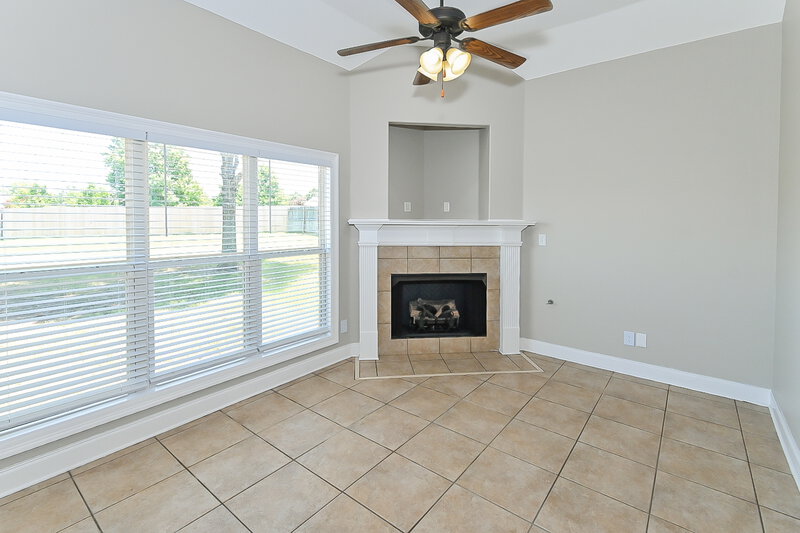 3,580/Mo, 2866 Oxford Cir Southaven, MS 38672 Living Room View