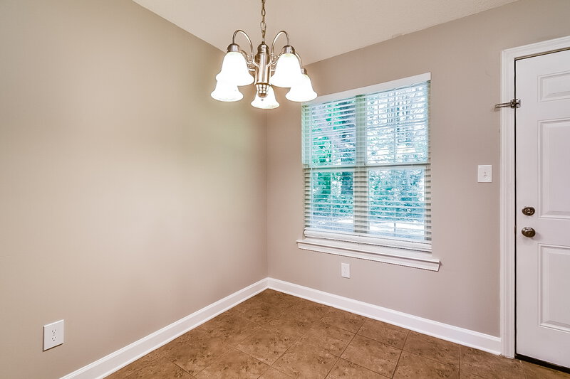 1,840/Mo, 6304 Kingsview Dr Horn Lake, MS 38637 Dining Room View