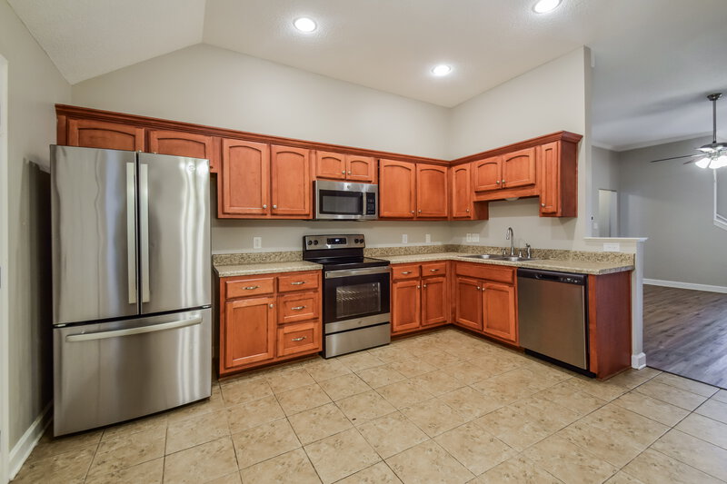 1,895/Mo, 6304 Kingsview Dr Horn Lake, MS 38637 Kitchen View