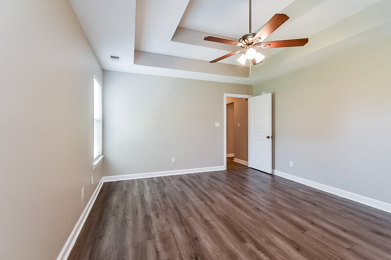 1,840/Mo, 6304 Kingsview Dr Horn Lake, MS 38637 Main Bedroom View