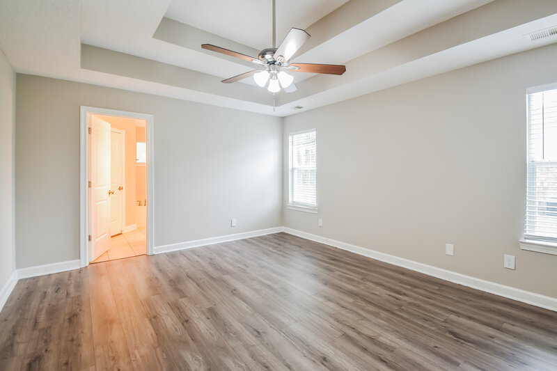 1,895/Mo, 6304 Kingsview Dr Horn Lake, MS 38637 Main Bedroom View