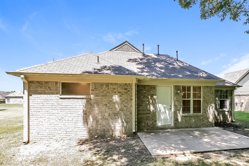 1,840/Mo, 6304 Kingsview Dr Horn Lake, MS 38637 Rear View