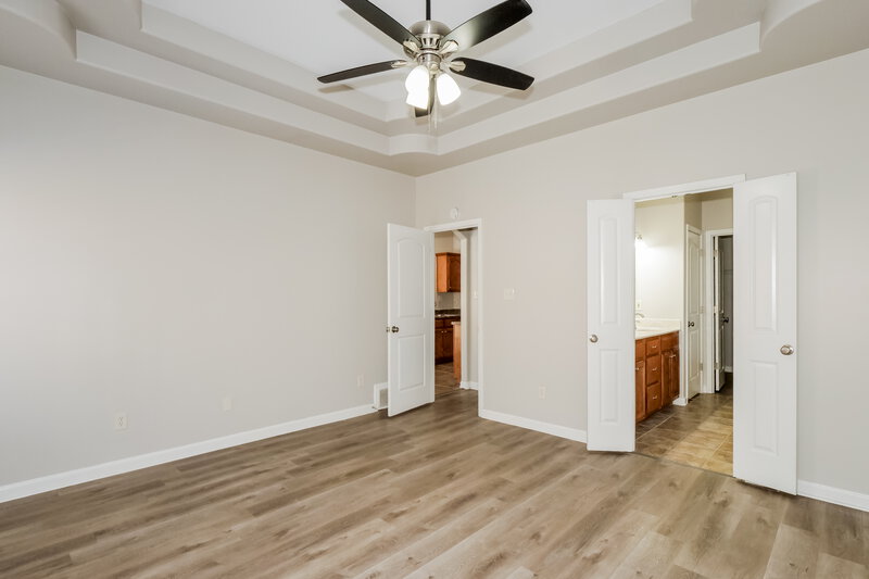 1,810/Mo, 295 Garden Springs Dr Oakland, TN 38060 Main Bedroom View 2