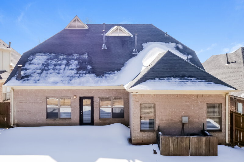 1,810/Mo, 295 Garden Springs Dr Oakland, TN 38060 Rear View