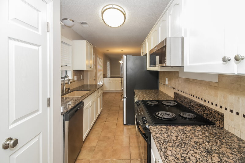3,160/Mo, 803 Carianne Cv Collierville, TN 38017 Kitchen View
