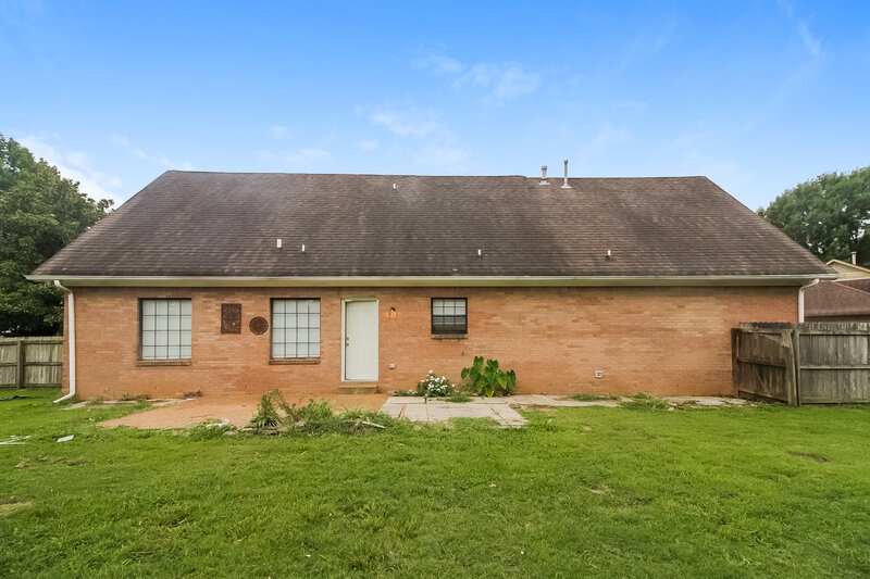 3,160/Mo, 803 Carianne Cv Collierville, TN 38017 Rear View