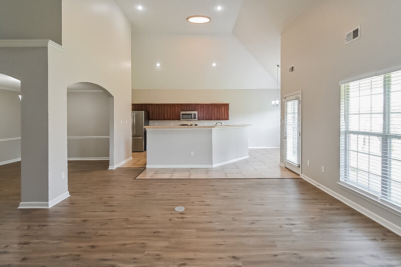 1,925/Mo, 2744 Russum Dr Southaven, MS 38672 Living Room View 3