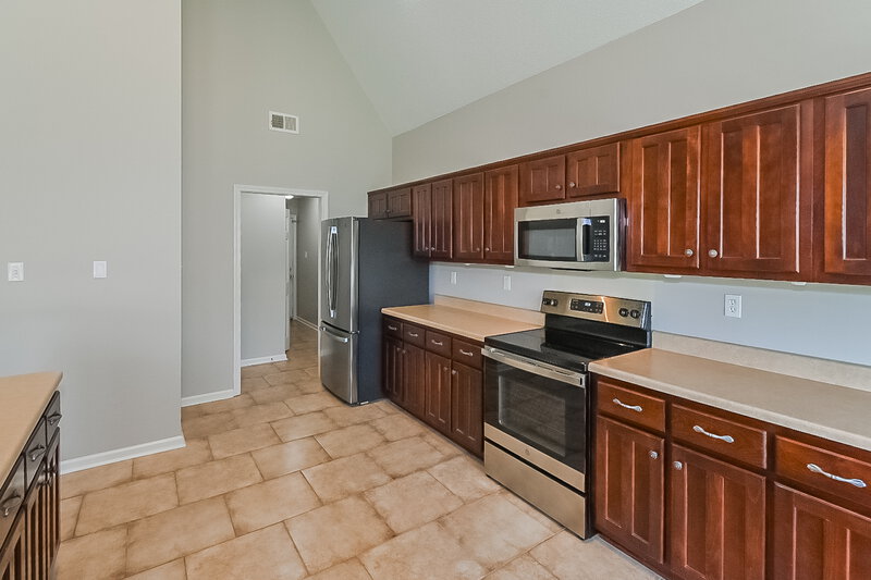 1,925/Mo, 2744 Russum Dr Southaven, MS 38672 Kitchen View 2