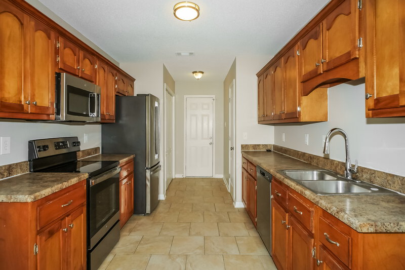 1,955/Mo, 205 Cameron Dr Oakland, TN 38060 Kitchen View