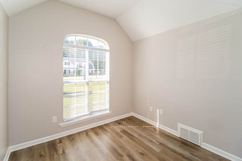 2,740/Mo, 205 Cameron Dr Oakland, TN 38060 Bonus Room View
