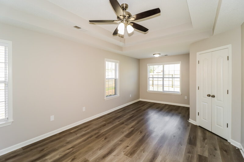 2,740/Mo, 205 Cameron Dr Oakland, TN 38060 Main Bedroom View