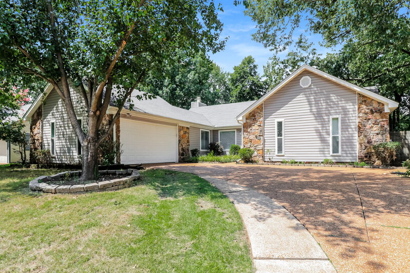 1,780/Mo, 7074 Scepter Dr Bartlett, TN 38135 Front View