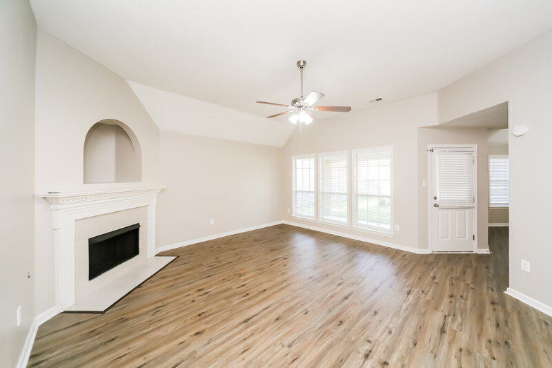 1,785/Mo, 6284 Braybourne Main Olive Branch, MS 38654 Living Room View 2
