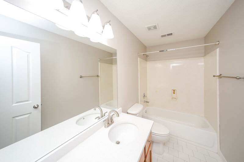 1,785/Mo, 6284 Braybourne Main Olive Branch, MS 38654 Bathroom View