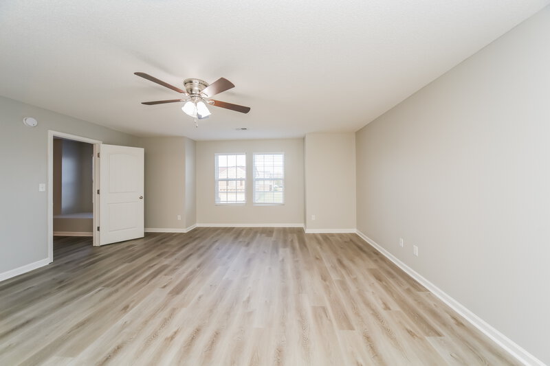 2,430/Mo, 4521 Oakden Ln Memphis, TN 38125 Main Bedroom View 2