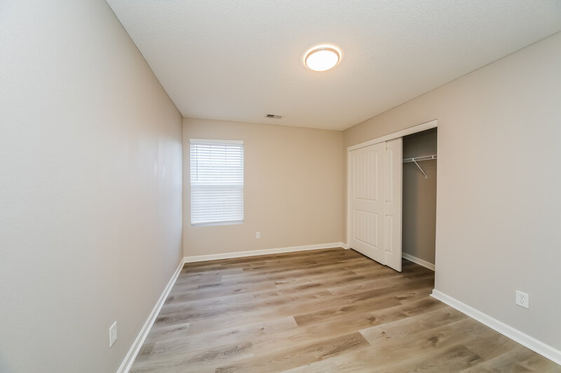 2,430/Mo, 4521 Oakden Ln Memphis, TN 38125 Bedroom View